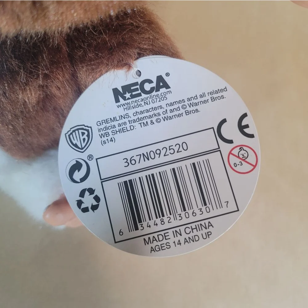 NECA Gizmo Gremlins Plush Talking Toy, works, no batteries included - Picture 4 of 11
